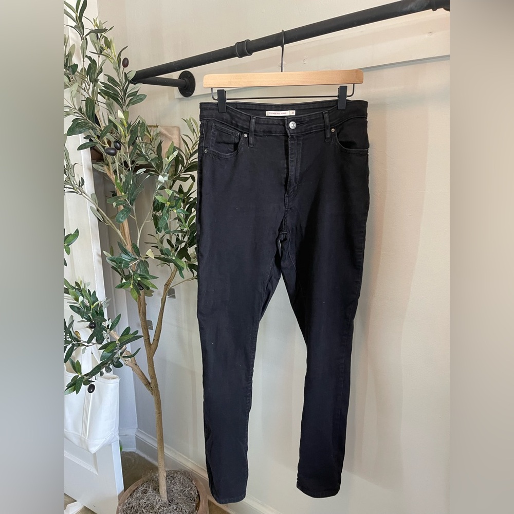 Black Skinny Jeans